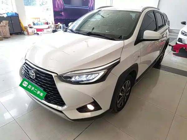 Toyota Yaris L 2022