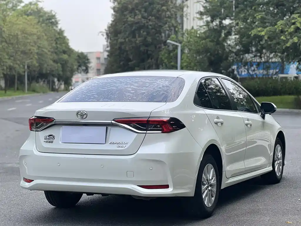 Toyota Corolla 2020 — фото 16