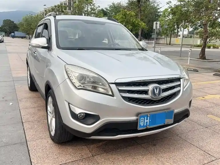 Changan CS35 2015 — фото 3