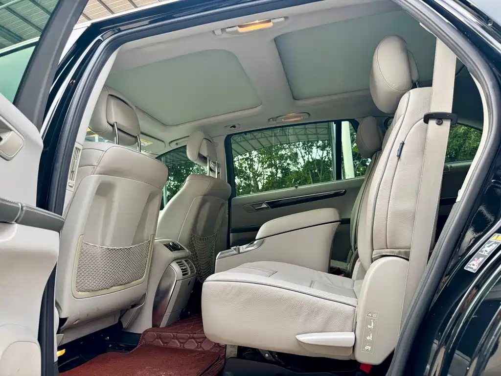 Mercedes-Benz R-Class 2015 — фото 34