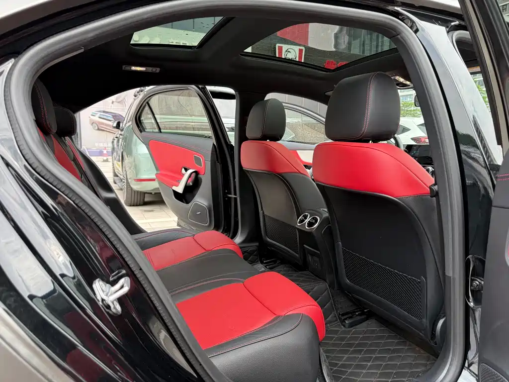 Mercedes-Benz A-Class AMG 2023 — фото 11