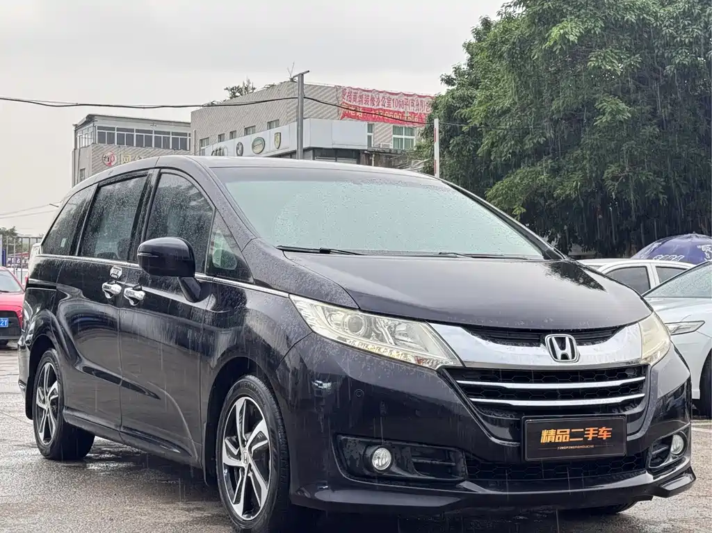 Honda Odyssey 2016 — фото 3
