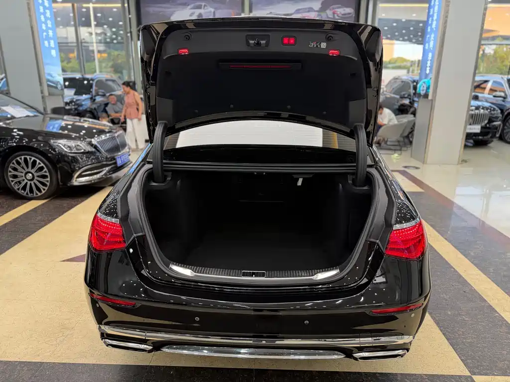 Mercedes-Benz Maybach S-Class 2022 — фото 21