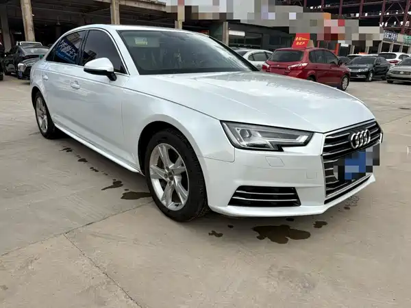 Audi A4L 2017