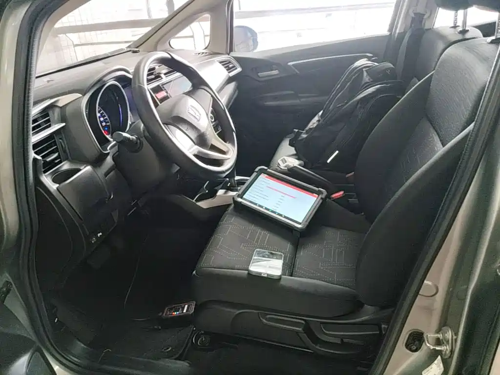 Honda Fit 2015 — фото 15