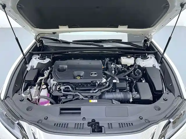 Lexus ES 2024 — фото 17