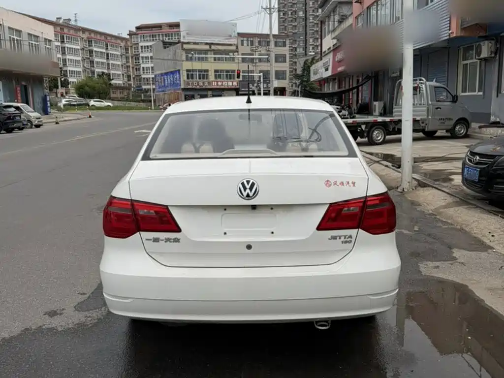 Volkswagen Jetta 2016 — фото 16