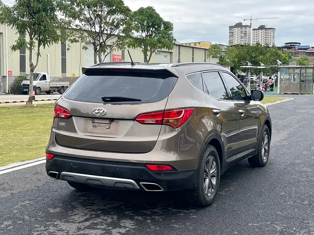 Hyundai Santa Fe 2015 — фото 6
