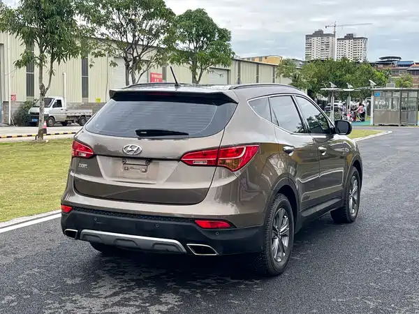 Hyundai Santa Fe 2013