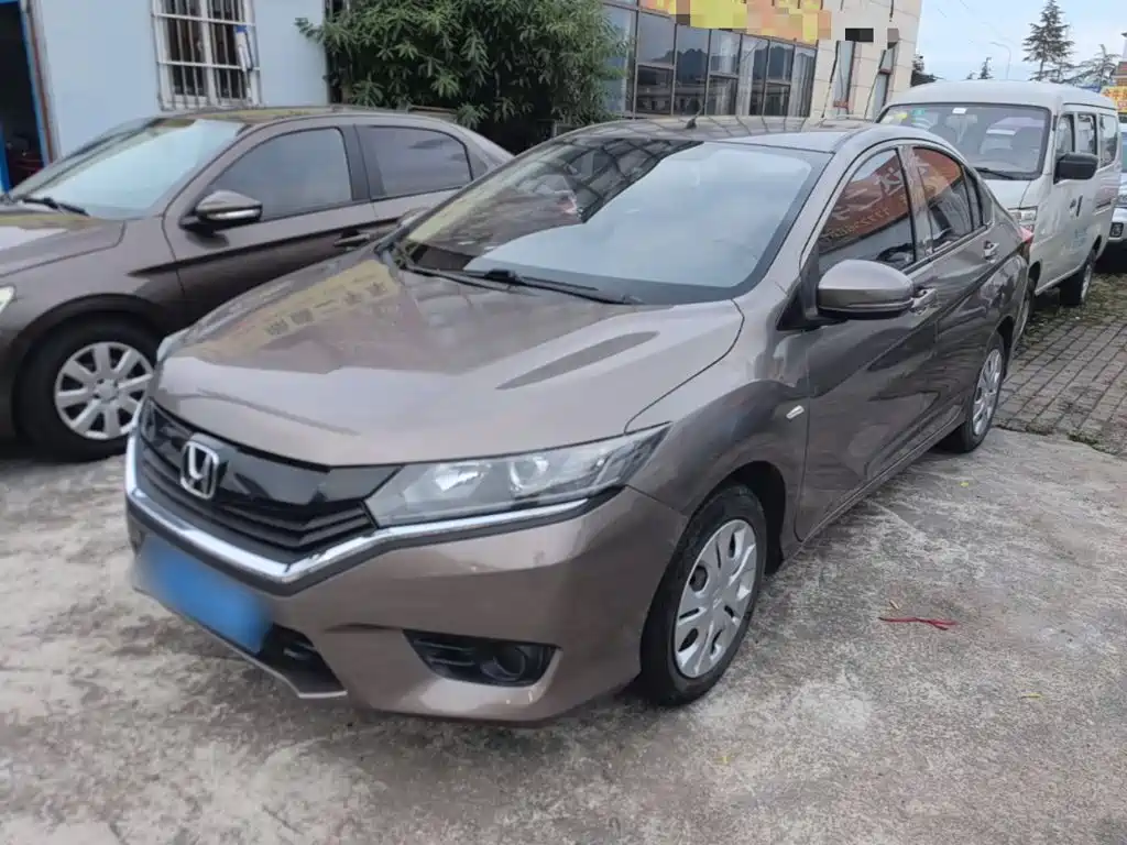 Honda Greiz 2016