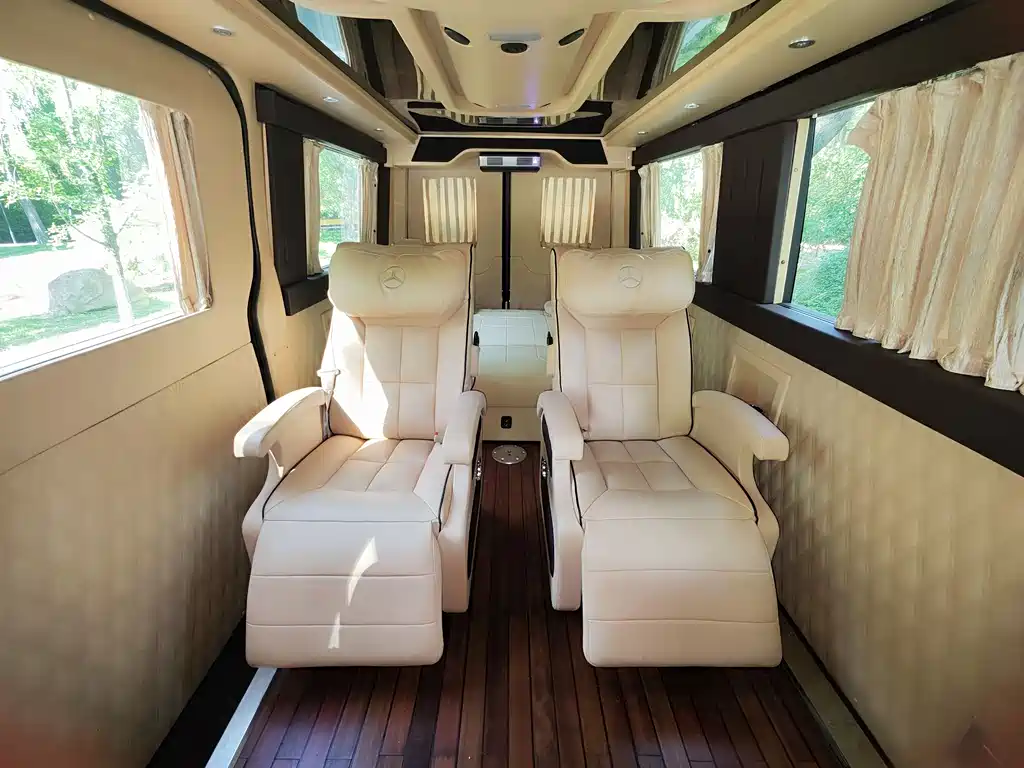 Mercedes-Benz Sprinter 2015 — фото 10
