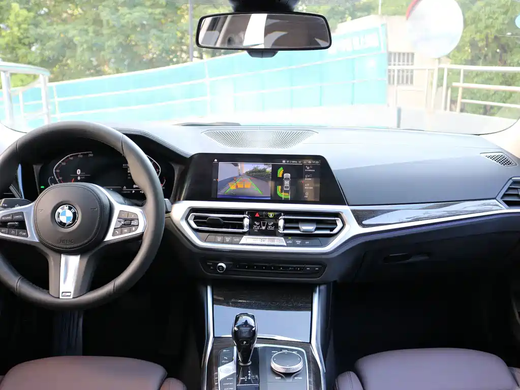 BMW 3 Series 2020 — фото 10
