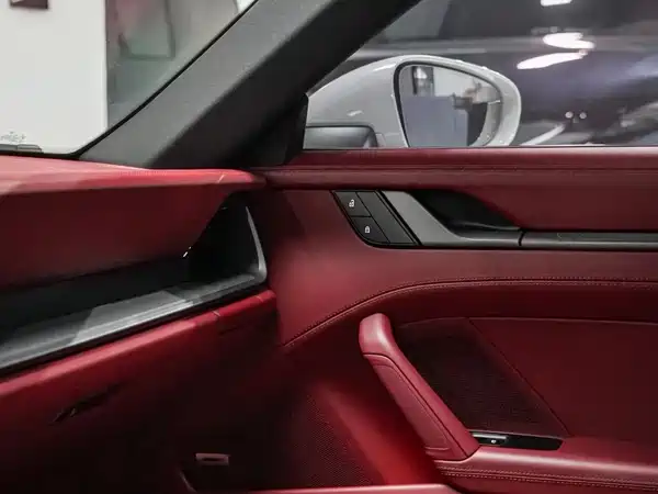 Porsche 911 2024