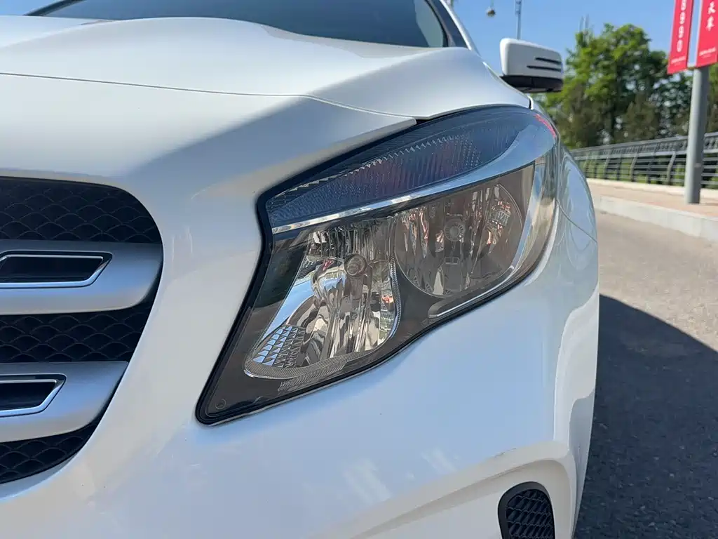 Mercedes-Benz GLA 2018 — фото 25