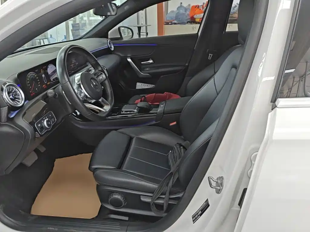 Mercedes-Benz A-Class 2022 — фото 15