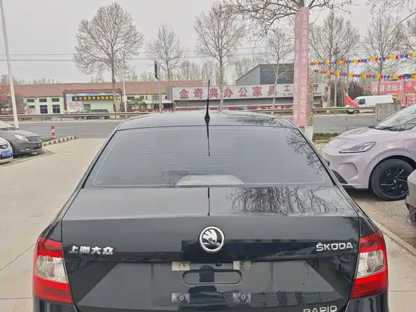 Skoda Rapid 2015