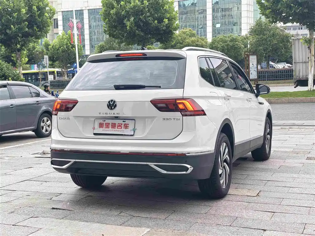 Volkswagen Tiguan L 2025 — фото 7