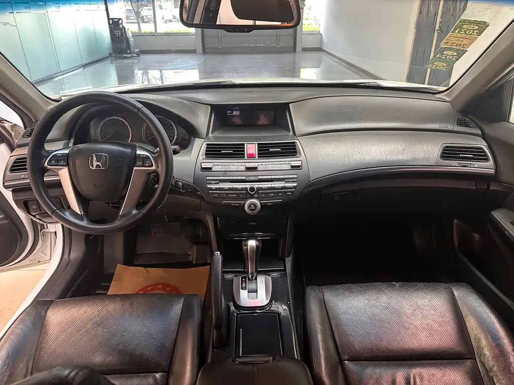 Honda Accord 2013 — фото 16