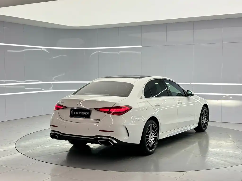 Mercedes-Benz C-Class 2023 — фото 6