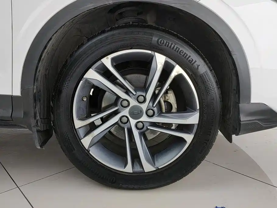 Geely Binyue 2021