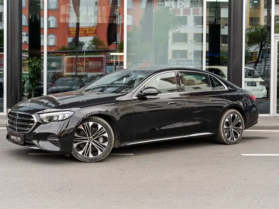Mercedes-Benz E-Class New Energy 2025 — фото 1