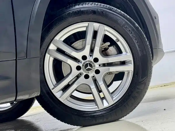 Mercedes-Benz GLB 2021