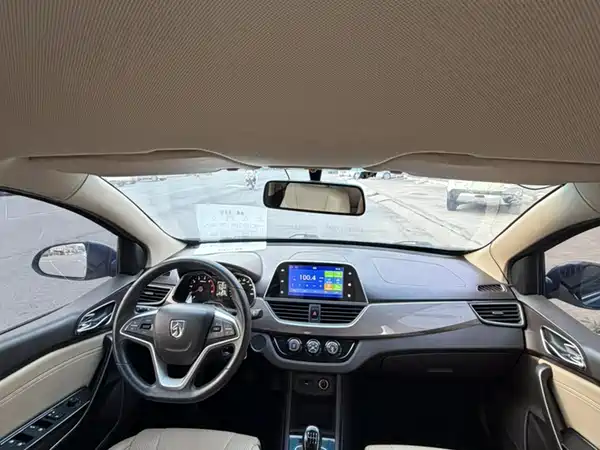 Baojun 310W 2017