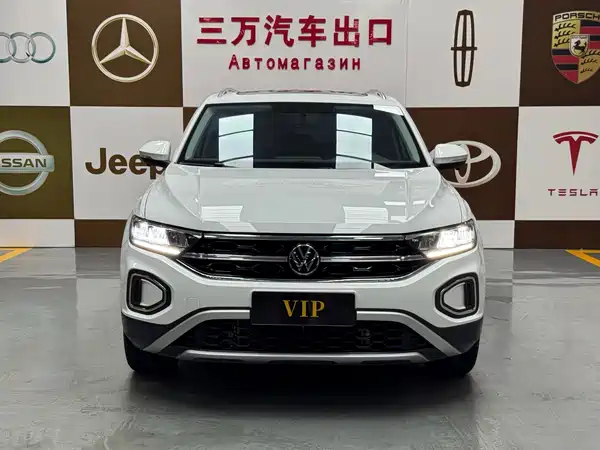 Volkswagen T-Roc 2023