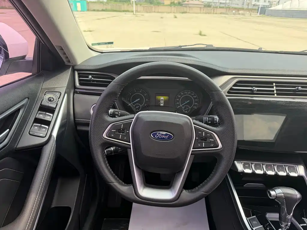 Ford Territory 2023 — фото 10
