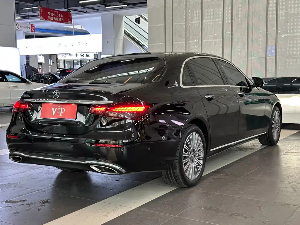 Mercedes-Benz E-Class 2022 — фото 6