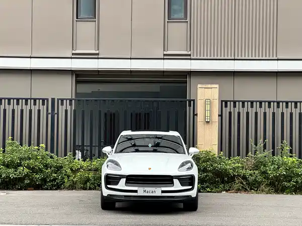 Porsche Macan 2022