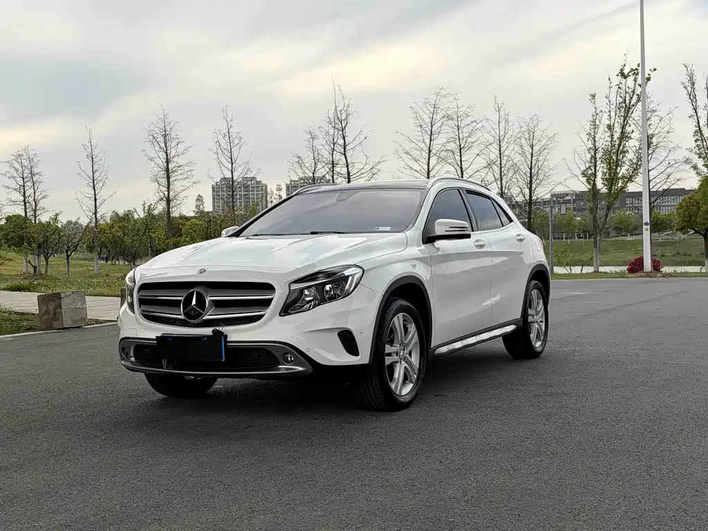 Mercedes-Benz GLA 2017 — фото 1