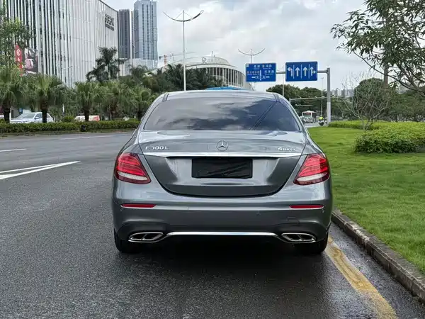 Mercedes-Benz E-Class 2017