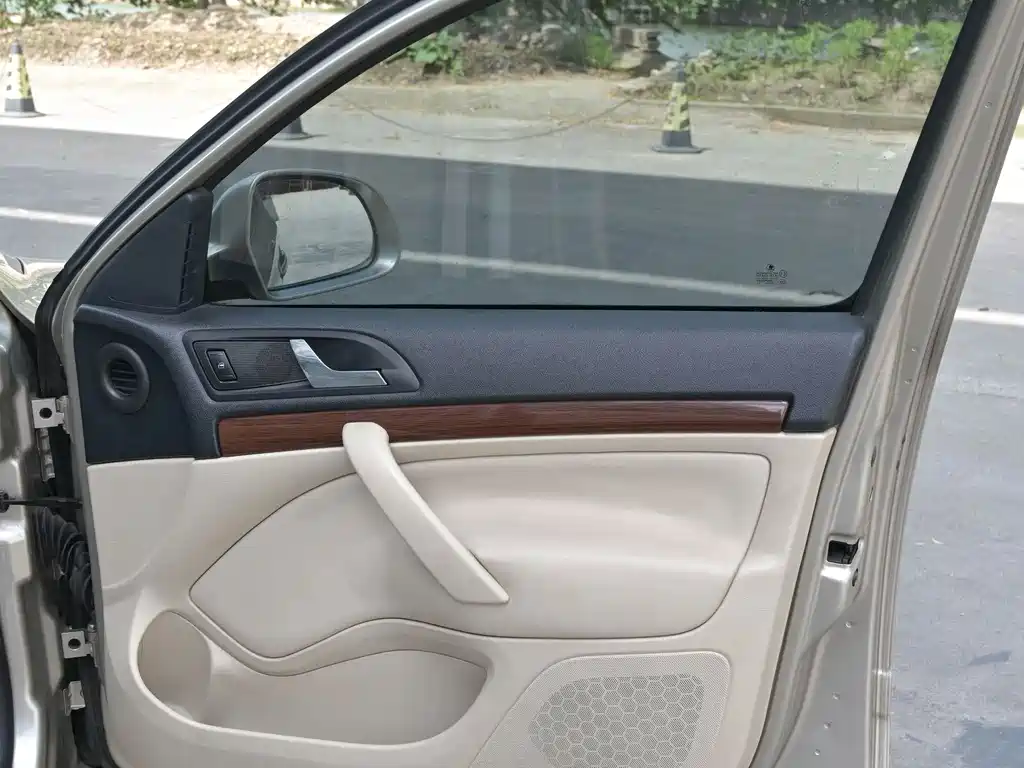 Skoda Octavia 2013 — фото 25