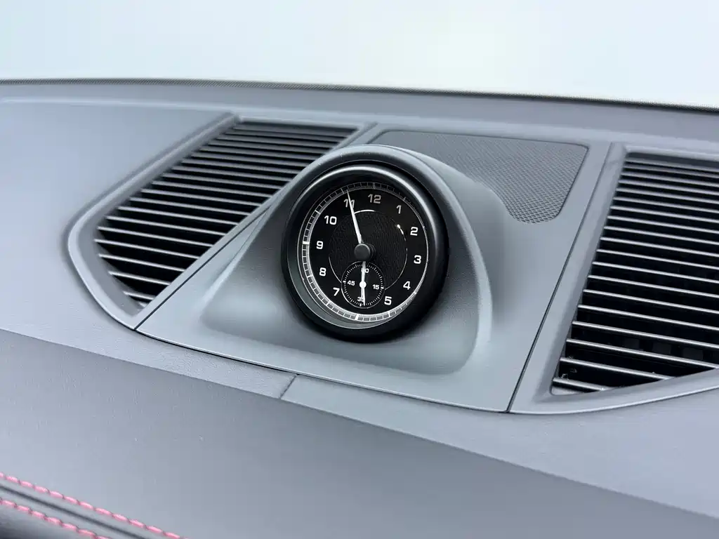 Porsche Macan 2025 — фото 11
