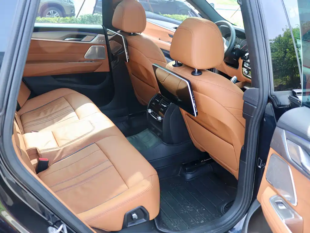BMW 6 Series GT 2019 — фото 11