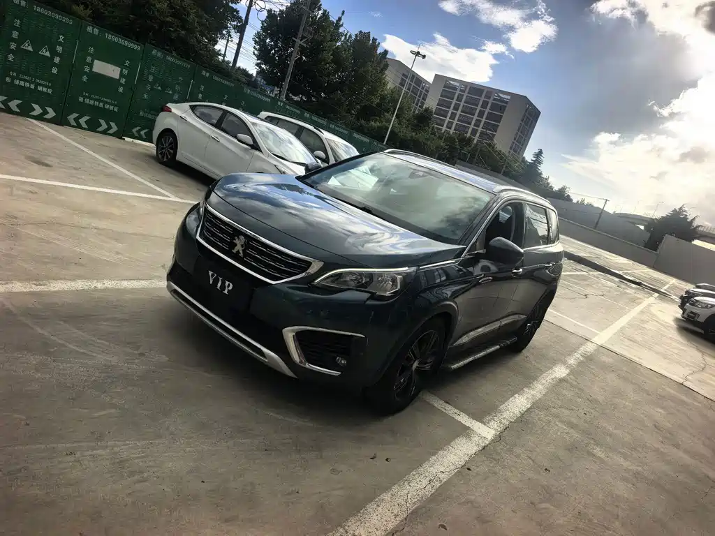 Peugeot 5008 2018 — фото 26
