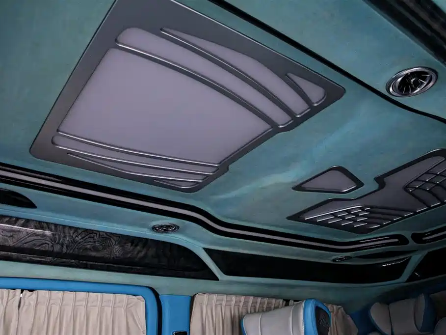 Mercedes-Benz Vito 2022 — фото 10