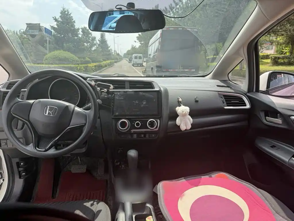 Honda Fit 2018 — фото 13