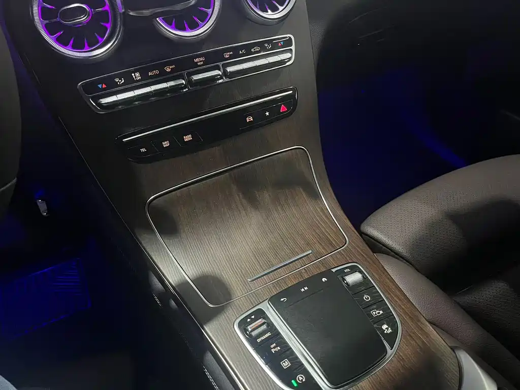 Mercedes-Benz GLC 2021 — фото 15