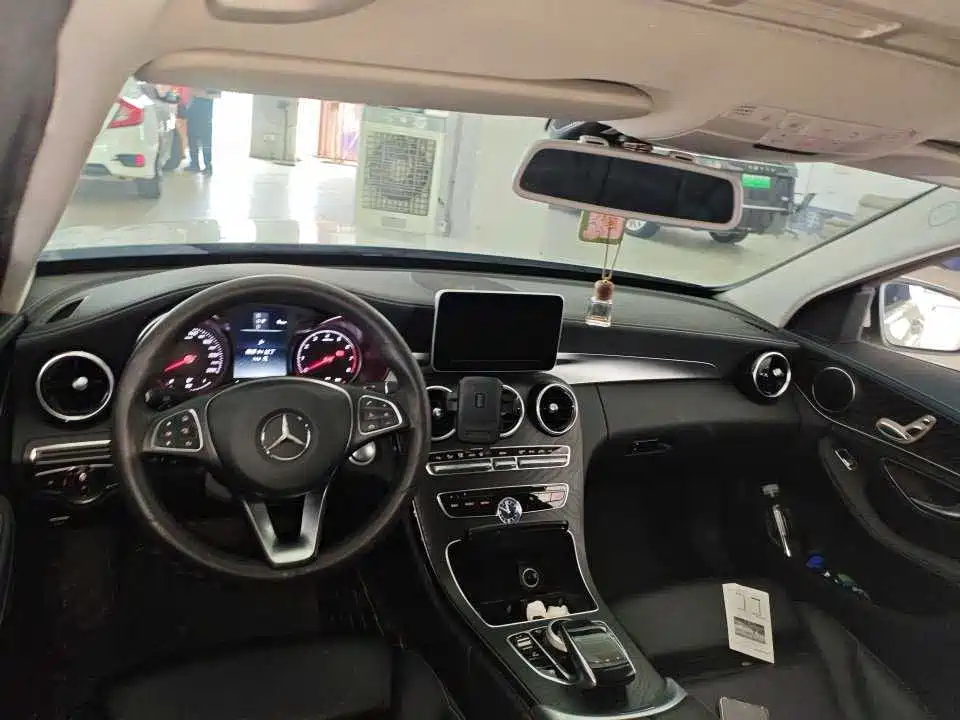 Mercedes-Benz C-Class 2017 — фото 3