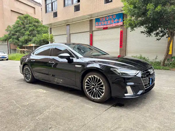 Audi A7L 2025