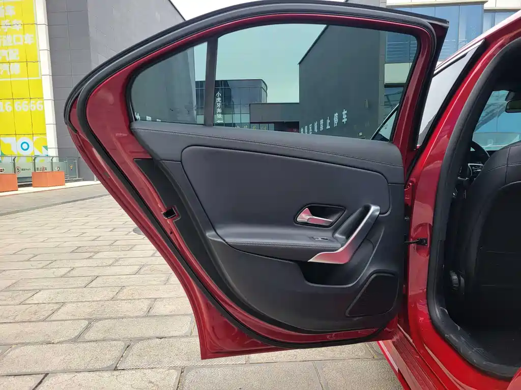 Mercedes-Benz A-Class 2021 — фото 20