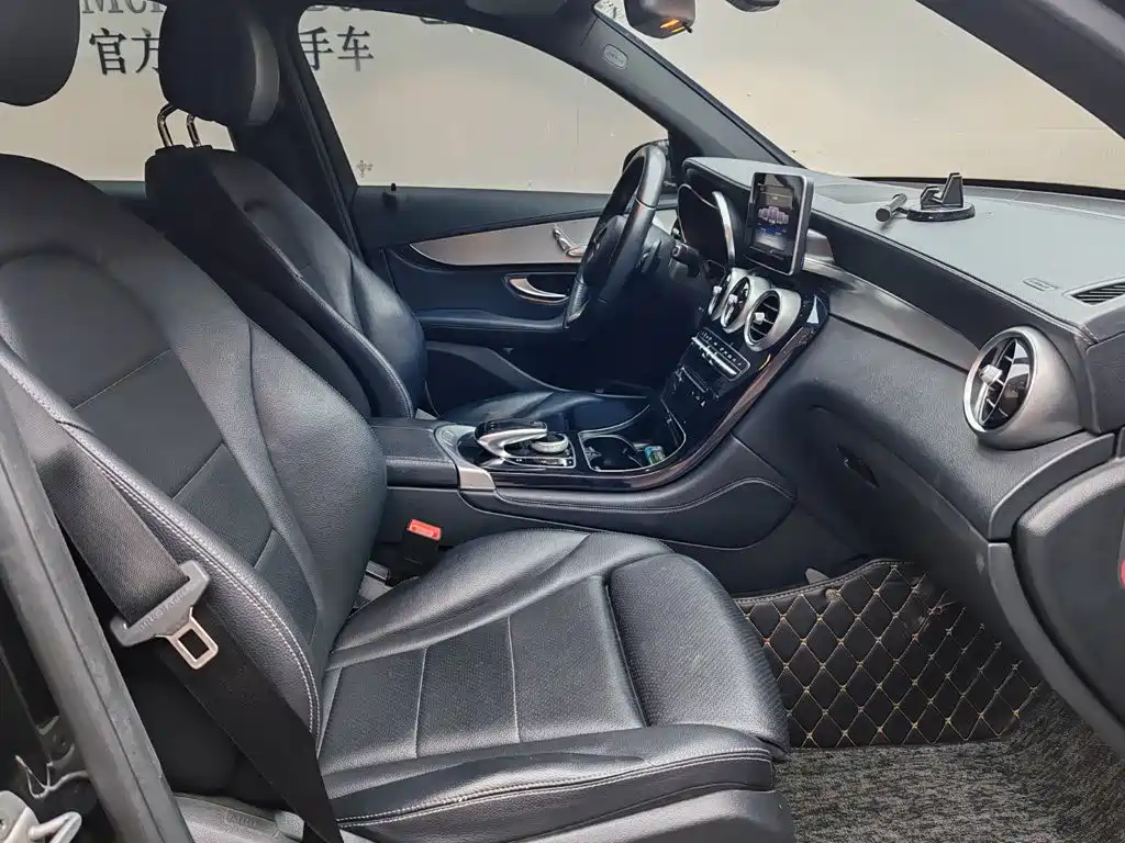 Mercedes-Benz GLC 2016 — фото 9