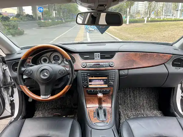 Mercedes-Benz CLS 2009
