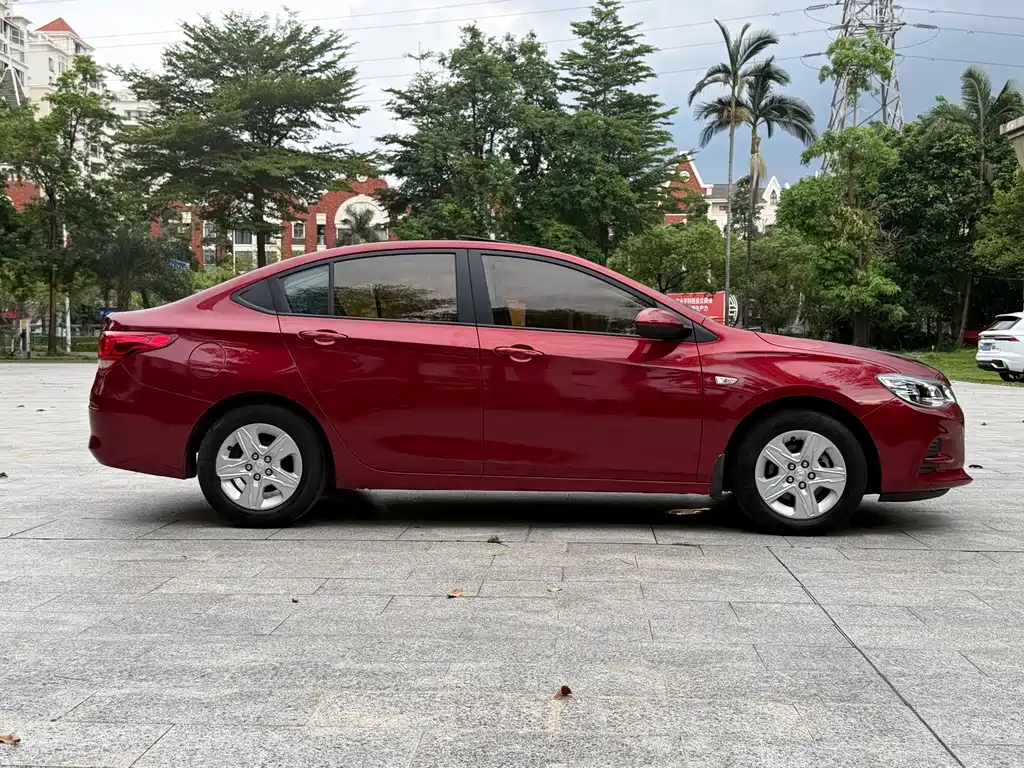Chevrolet Cavalier 2018 — фото 13