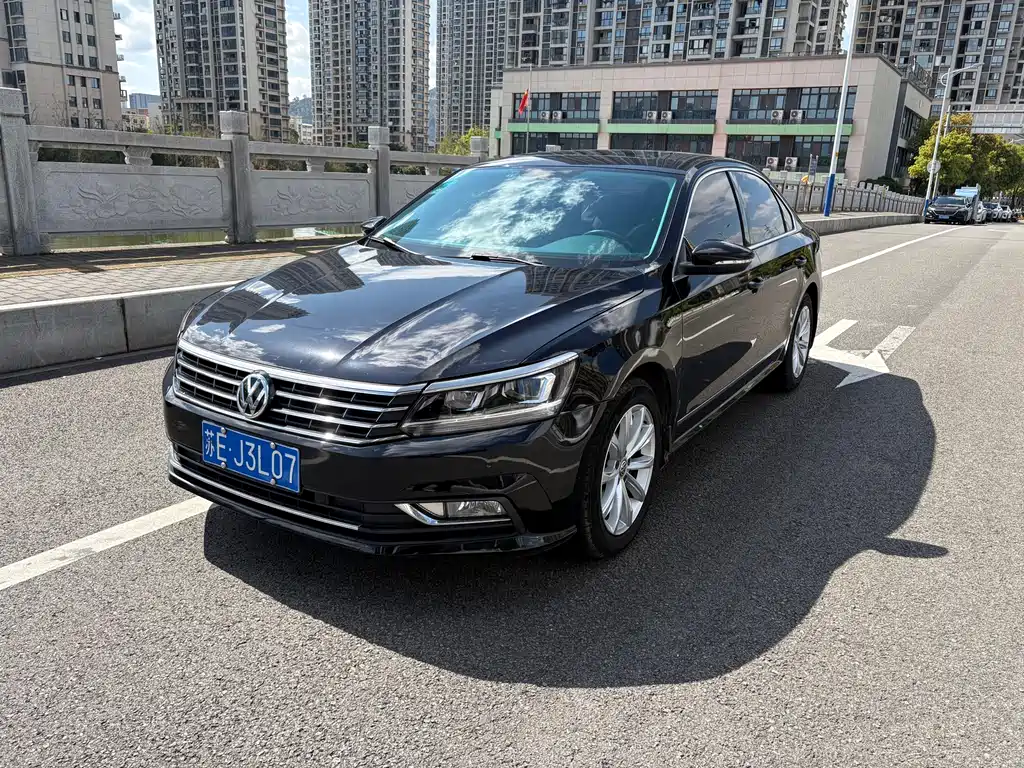 Volkswagen Passat 2018 — фото 2