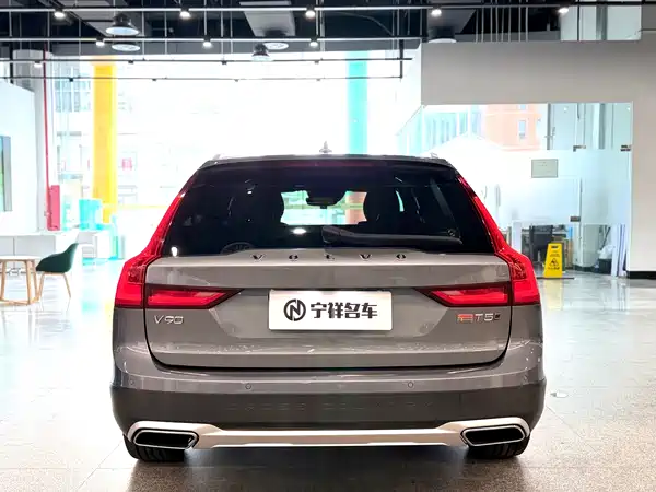 Volvo V90 2019