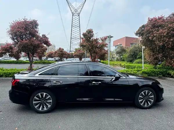 Audi A6L 2023