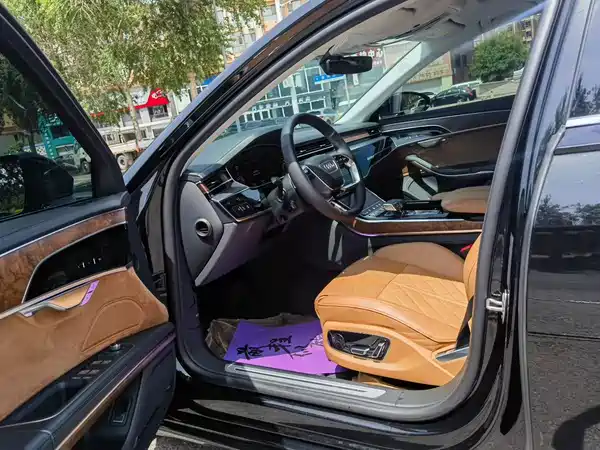 Audi A8 2021
